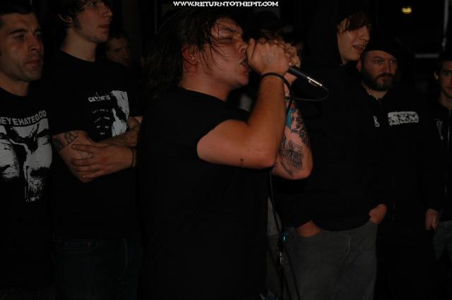 [breather resist on Oct 13, 2004 at AS220 (Providence, RI)]