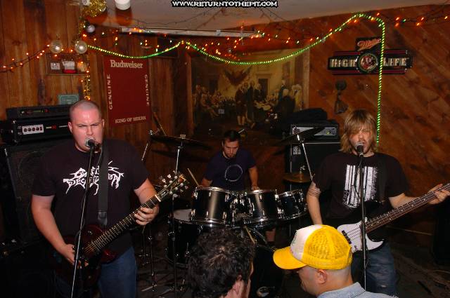[lair of the minotaur on May 20, 2005 at O'Briens Pub (Allston, Ma)]