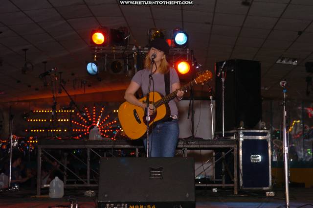 [mary lou lord on Jul 14, 2005 at Roller Kingdom - second main stage (Hudson, Ma)]